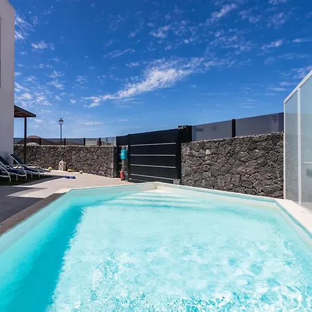 Casa Daniela Lanzarote Piscina Climatizada, Barbacoa Y Wifi Free Villa